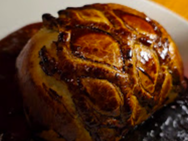 Cuisine & Wine Bistro signature dishes Wagyu Bacon Brie Burger
Beef Wellington
Escargots Facon Fabrice
